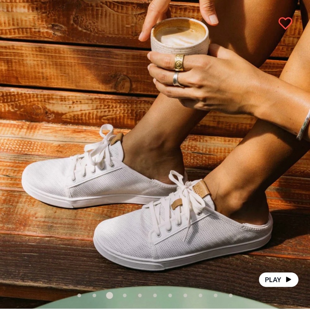 OluKai White Pehuea Li Slip-On Lightweight Sneaker-Excellent Condition